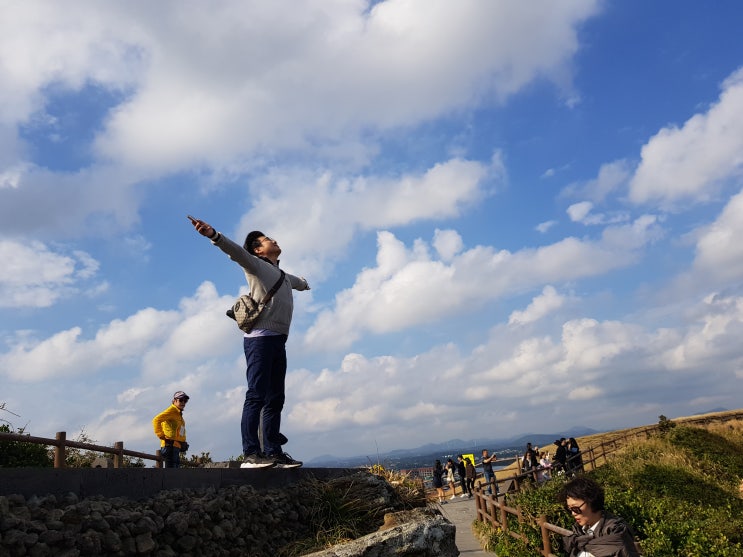 성산일출봉찍고 섭지코지 구경중~