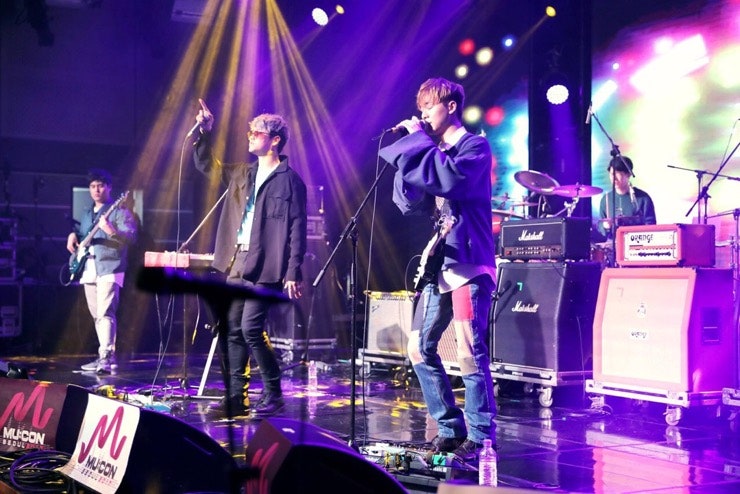 최애밴드 ♬ 락밴드 음악으로 가을 끝자락을 붙잡다! : 네이버 블로그 최애밴드 ♬ 락밴드 음악으로 가을 끝자락을 붙잡다! : 네이버 블로그