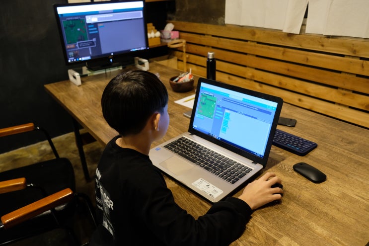  이로이로교실의 코딩수업이 시작되었습니다.