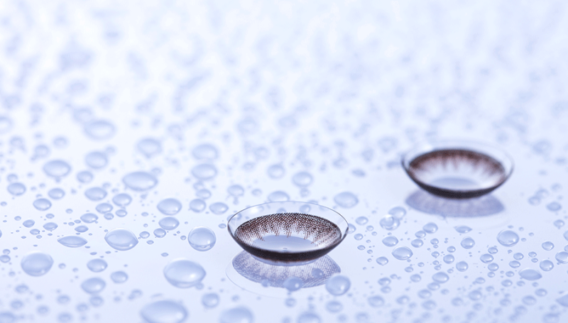 검은 눈 콘택트 렌즈