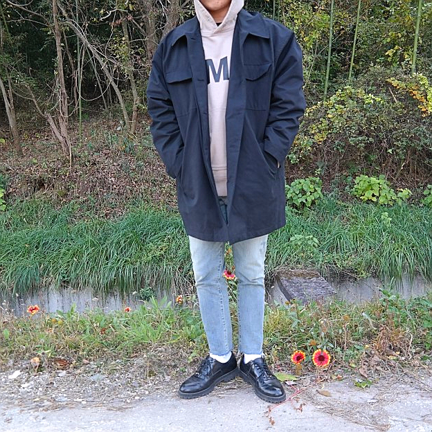  데일리룩 #33 베이지 LMC 후드티와 스미스아머 재킷으로 마실형 은둔룩 코디