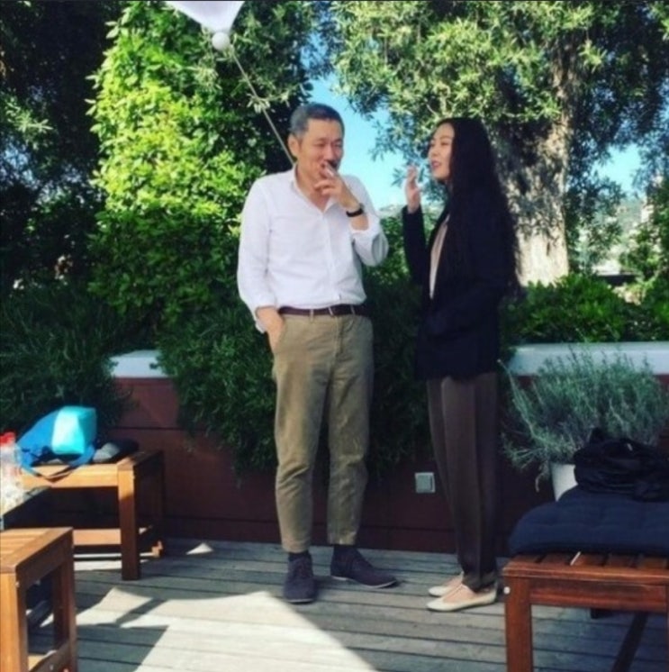  홍상수부인과 이혼소송 김민희와 나이차