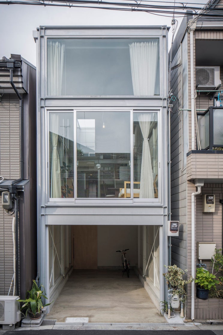 일본 오사카의 협소주택 Kakko house <かっこ ハウス>