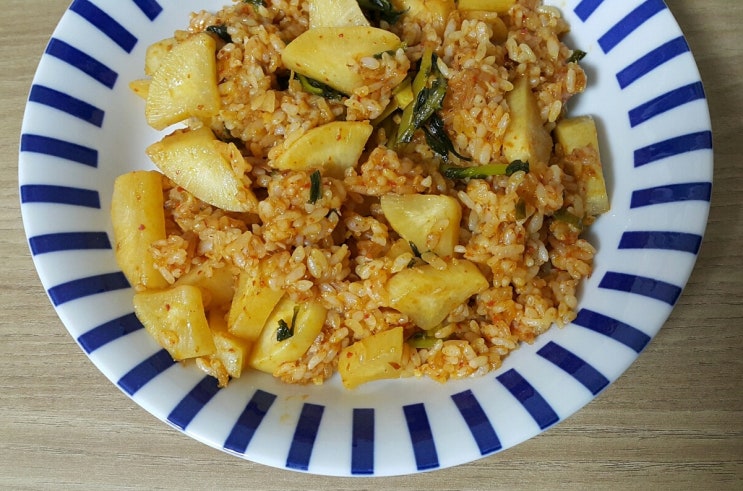  총각김치볶음밥으로 냉장고 파먹기^^