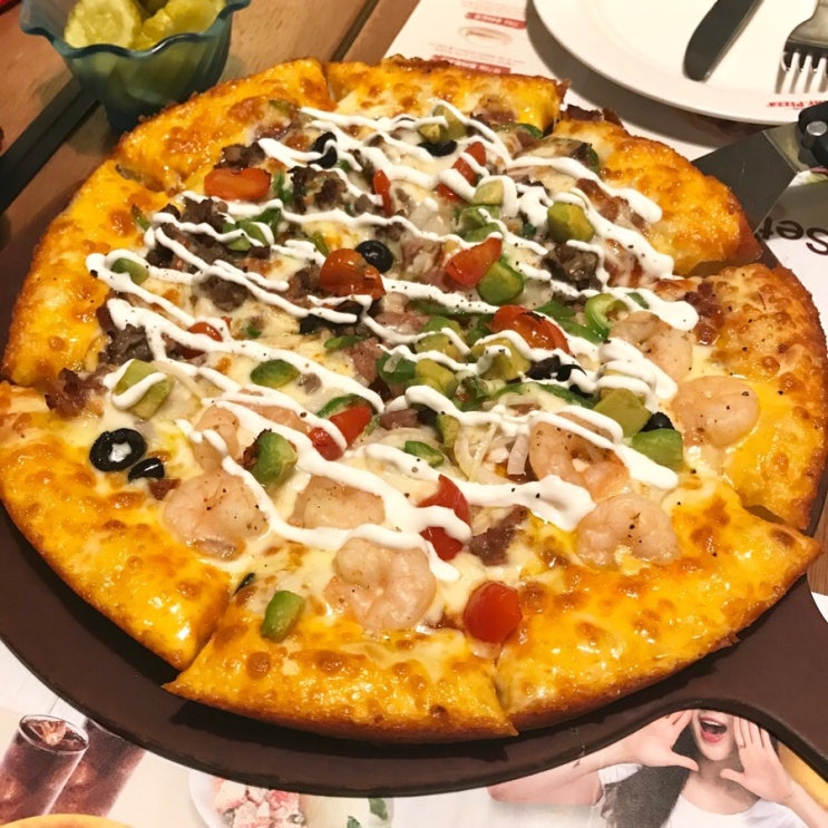 서울대입구역 미스터피자에서 따블퐈 아보카도 피자 흡입 완료!