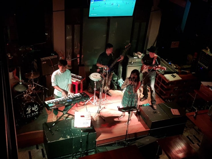 태국 방콕 자유 여행 / 카오산 로드 가볼만한곳 / 카오산 로드 라이브 바 / FU bar /라이브 펍 / 푸바 태국 방콕 자유 여행 / 카오산 로드 가볼만한곳 / 카오산 로드 라이브 바 / FU bar /라이브 펍 / 푸바