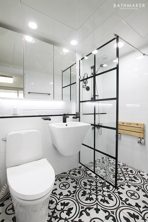 블랙 화이트 컨셉으로 꾸며준 관악구 현대아파트 안방 욕실 리모델링  신혼부부 욕실, 40평대 아파트 욕실 인테리어