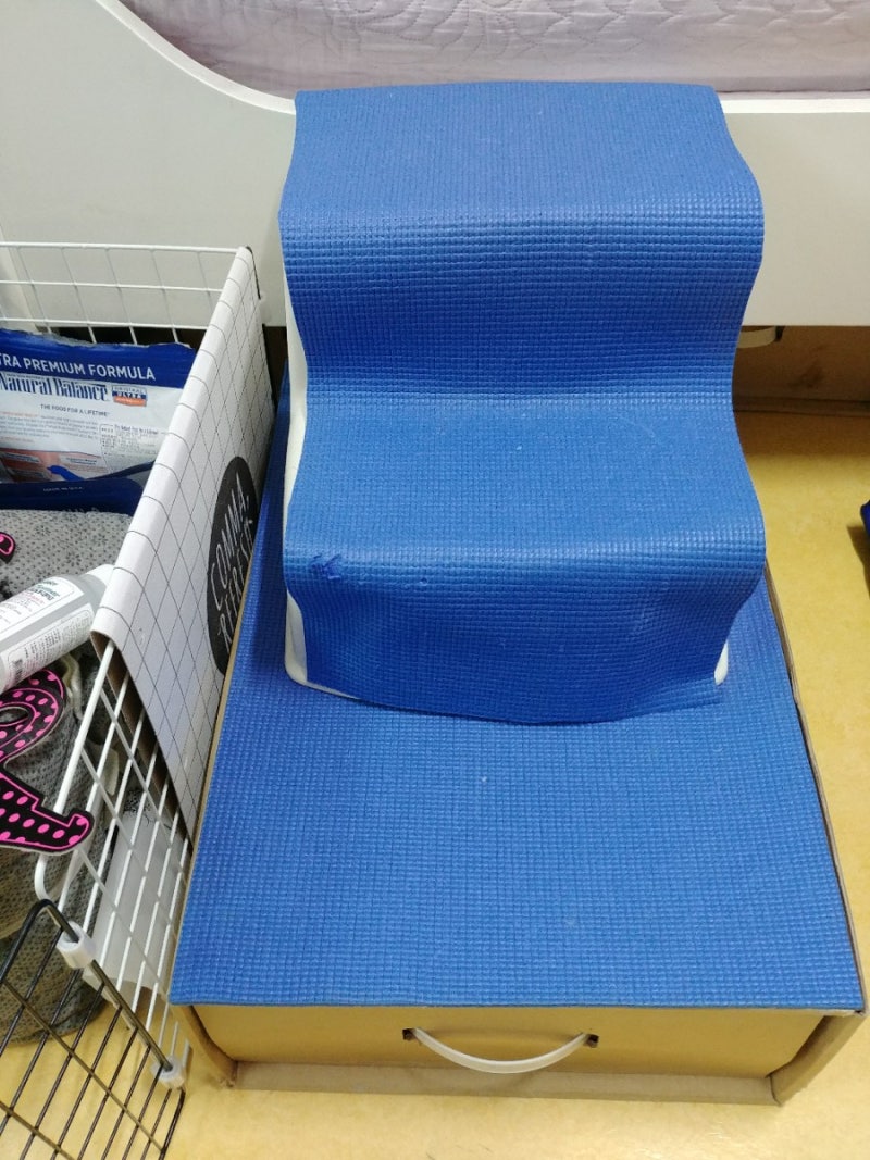 [DIY] 저렴하게 강아지 계단 만들기(with 다이소)