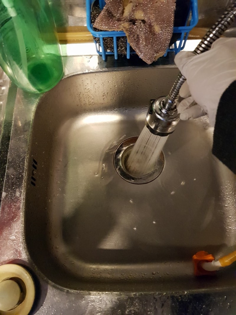 동판 싱크대가 막혔어요 막힌 싱크대 해결 방법