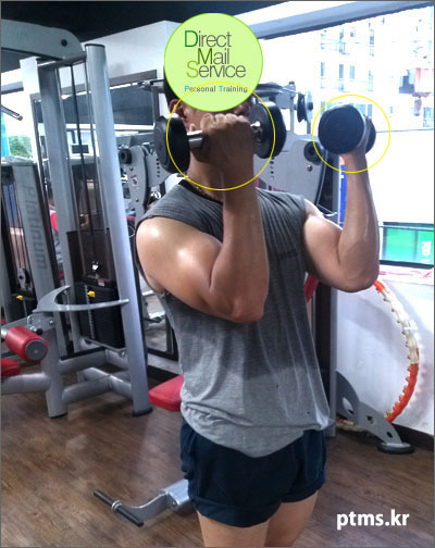 가벼운 무게로 거울 보며 정확히 하면 좋은 어깨 운동 / 아놀드 프레스, 덤벨 가벼운 무게로 거울 보며 정확히 하면 좋은 어깨 운동 / 아놀드 프레스, 덤벨