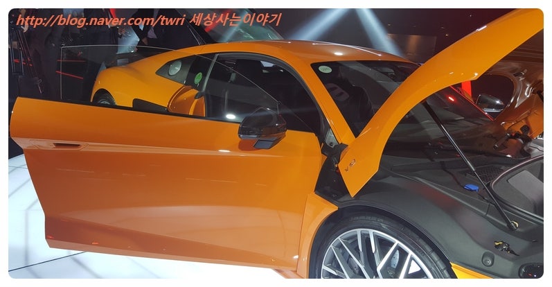 신형 아우디 R8 V10 과 구형 아우디 R8 비교 : 네이버 블로그