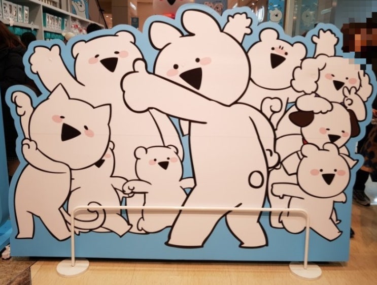  오버액션토끼 팝업스토어 in 부천 중동 현대백화점 유플렉스