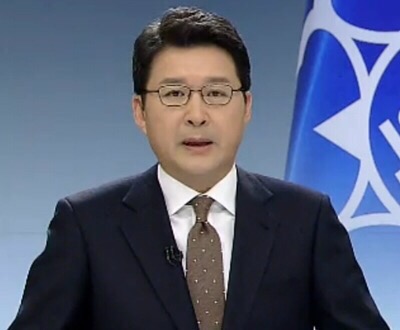  신동욱 sbs 앵커 -> 티비조선 메인 앵커로... 전원책은 토크쇼 MC로 갔네요