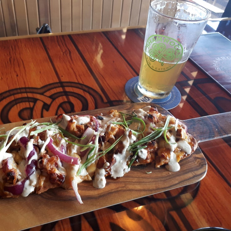 괌에서 즐긴 맛있는 맥주와 브런치 @샴락스 Shamrocks Gastropub