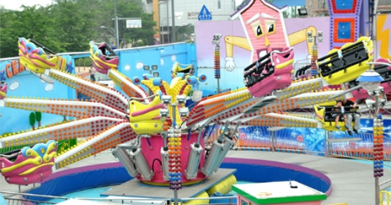  월미도 놀이기구 추락사고가있었다네요..