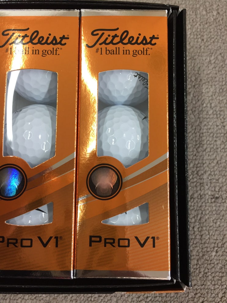  TITLEIST 타이틀리스트 INTRODUCING THE NEW PRO V1 AND PRO V1X 골프공