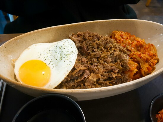  이층남자의  면과밥 