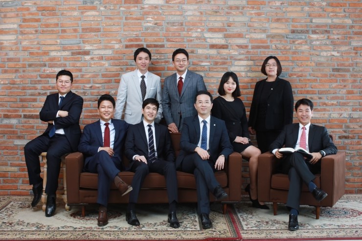 강제추행 변호사의 역할과 몰카 성립기준