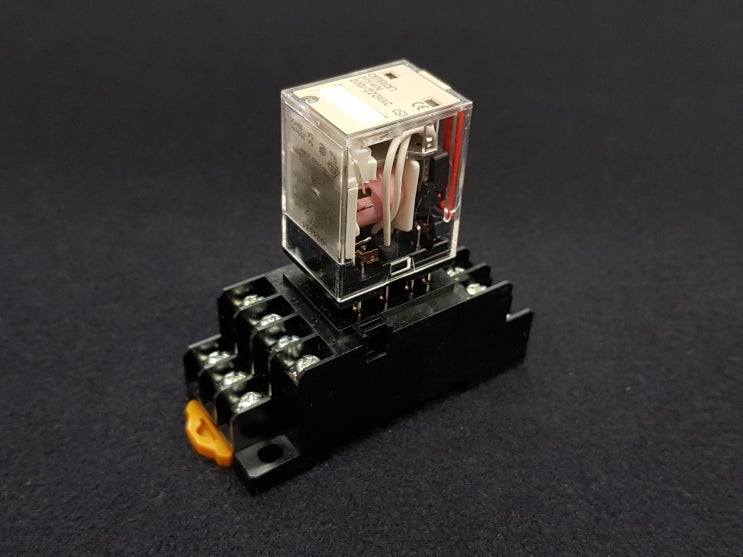 [판매중] PYF14A / MY4N 소켓 SOCKET / OMRON RELAY 릴레이 리레이
