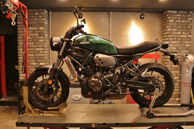  2016년식 야마하 XSR700 파츠장착 - [바이킹넷 대전점 길스개러지]