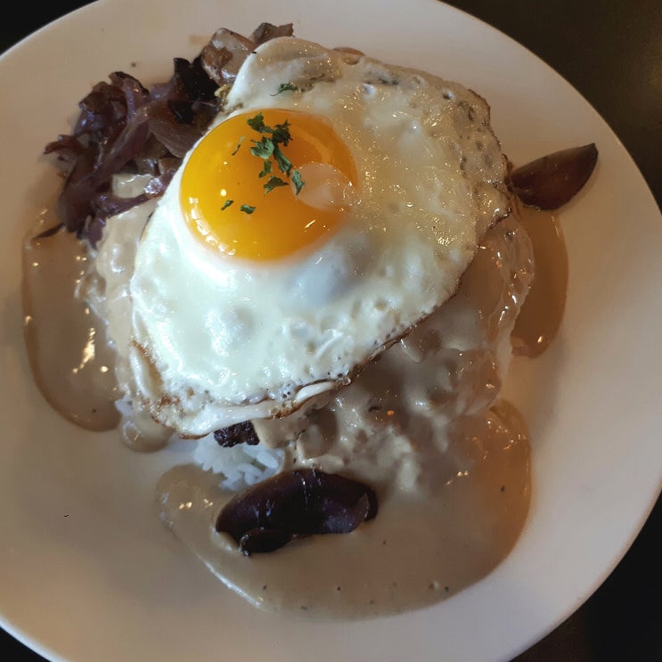  괌 로컬맛집 피카스카페 PIKA'S CAFE 로꼬모꼬+베네딕트