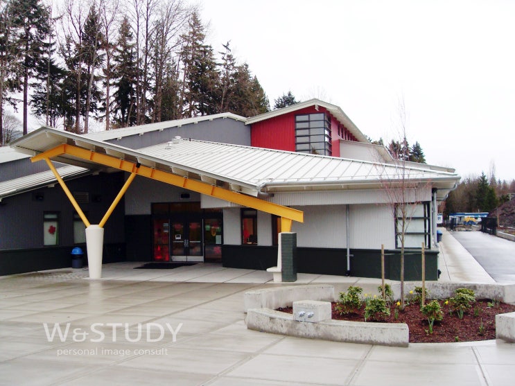  [North VANCOUVER 공립학교] - Highlands Elementary
