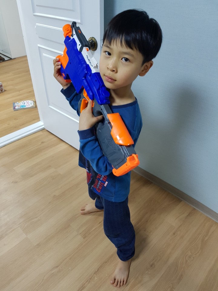  너프(NERF) 엘리트 하이퍼파이어+스트롱암 둘째생일선물 구입~ 좋구나~^^