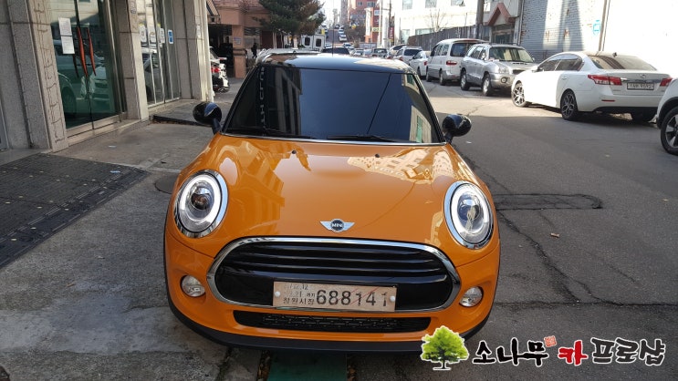  MINI 5도어 아이나비 X1 네비 장착