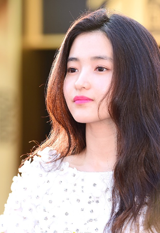 Kim Tae-ri Makeup Collection