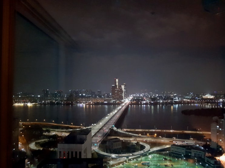 서울 야경으로 유명한 마포 세레나데에서 로맨틱한 기념일 이벤트보내고 왔어요~ feat.한강뷰