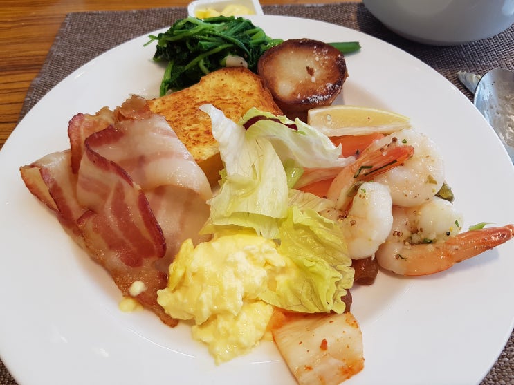 부산 웨스틴 조선호텔 까밀리아 조식, 알찬 구성의 뷔페