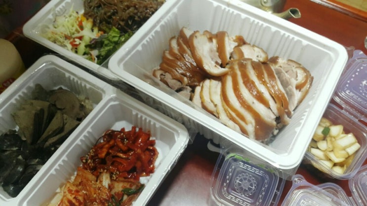  평화육남매 왕족발 :) 테크노폴리스점