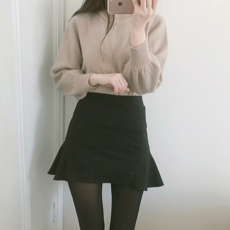  [데일리룩] 앙고라니트, 플레어스커트