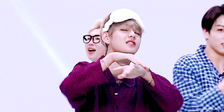  우리뷔 우리태 귀야오 마니귀야오!! ' ヮ')/