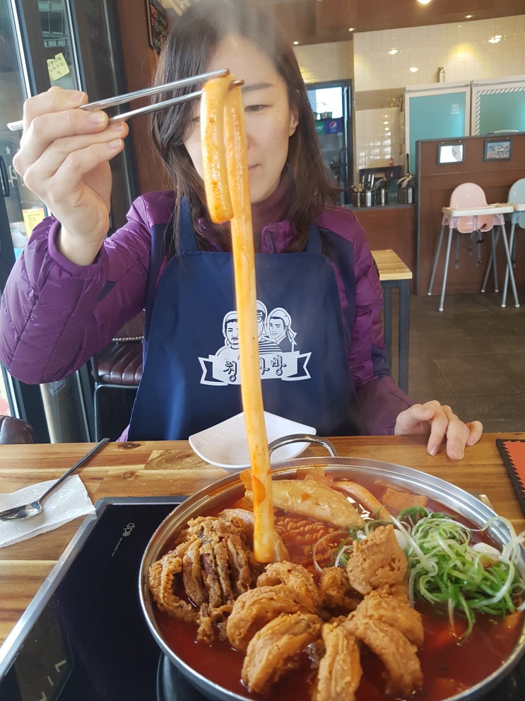 삼화지구의 즉석떡볶이집 청년다방제주삼화지구점 장이약한 사람들에게는 비추 삼화지구의 즉석떡볶이집 청년다방제주삼화지구점 장이약한 사람들에게는 비추