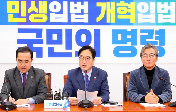 여야, <b>방중 성과</b> 놓고 팽팽한 신경전