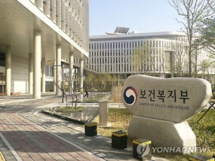 내년 노인 단독가구 월소득 130만원 이하 기초연금 받는다 내년 노인 단독가구 월소득 130만원 이하 기초연금 받는다 