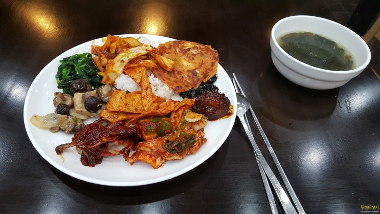  두꺼비 샷시수리 가 광주 서구 쌍촌동 다복천백반 다녀왔습니다.