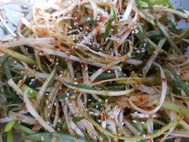 삼겹살에는 파절이가 빠질수 없어요
