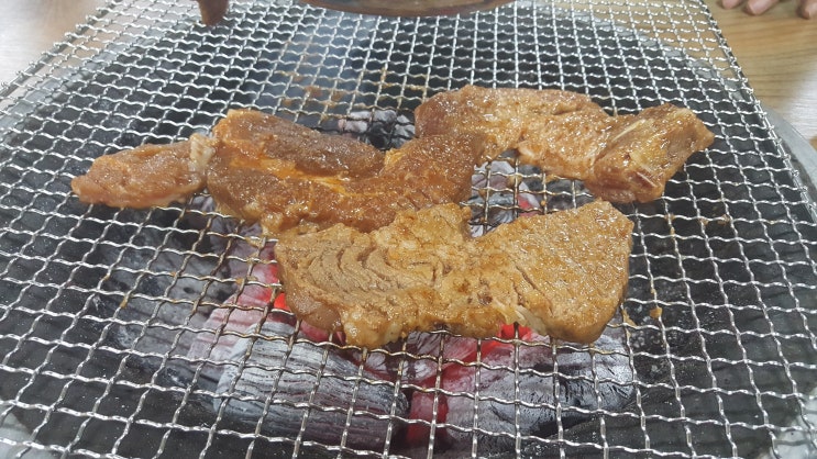  선배님과 기안동 갈비명인 에서 한끼 뚝딱.