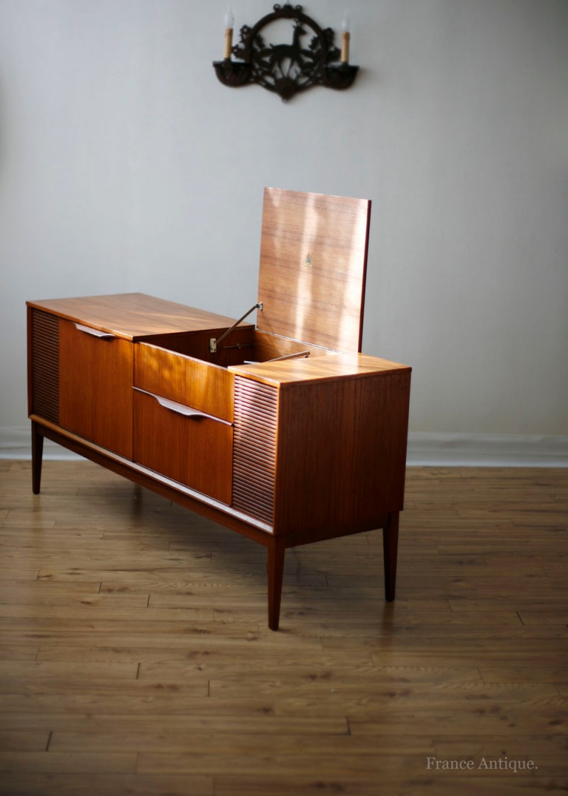 완료 영국 UK 북유럽 디자인 빈티지 다이나트론 콘솔 오디오 장전축 뷰티풀 디자인 거실에 음악과 인테리어를 동시에 만족하는 가구형  오디오 : 네이버 블로그