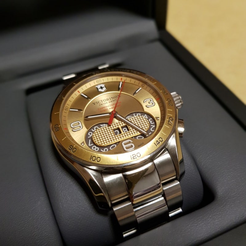 4K) VICTORINOX SWISS ARMY CHRONO CLASSIC MEN