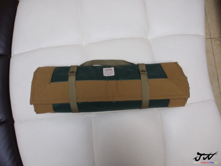 FILSON PORTABLE DOG MAT 필슨 휴대용 강아지 매트