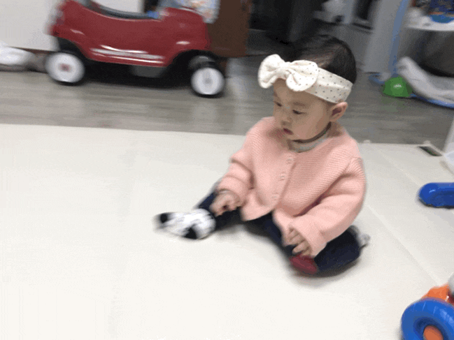  생후 300일 우리하린 300일 축하해!! 현실은 아기띠,
