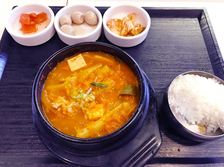 풍산역이마트 푸드코트 김치찌개 풍산역이마트 푸드코트 김치찌개