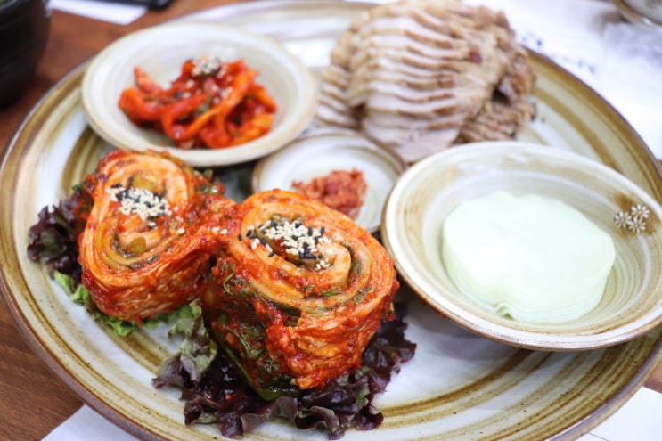  광주 흑석사거리 맛집 김광식 항아리보쌈