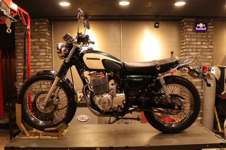  2008년식 CB400SS 수리정비 및 포크부츠 교환 - [바이킹넷 대전점 길스개러지]