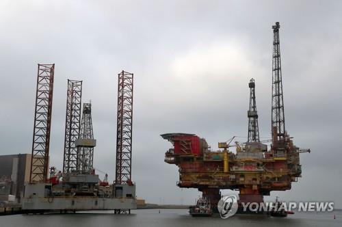 국제유가, 무역전쟁 우려 완화 속 급등…WTI 2.2%↑