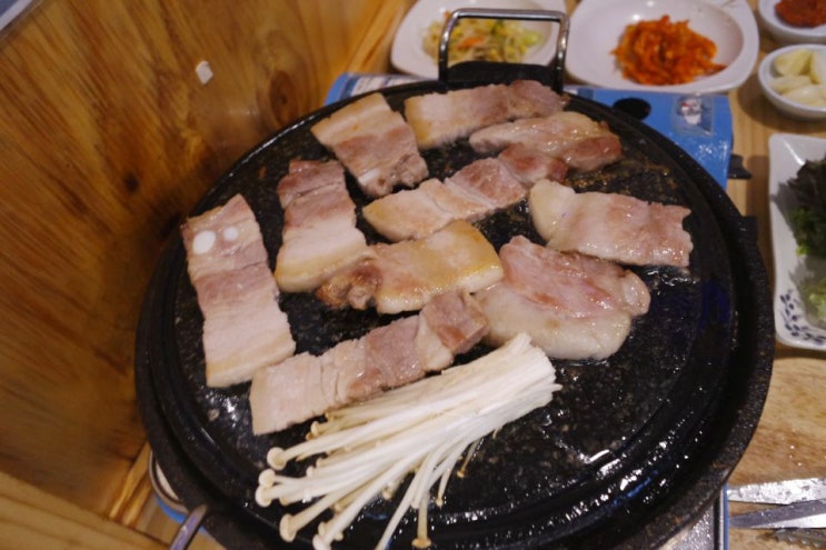  1인 고깃집 독고진에서 혼자 삼겹살