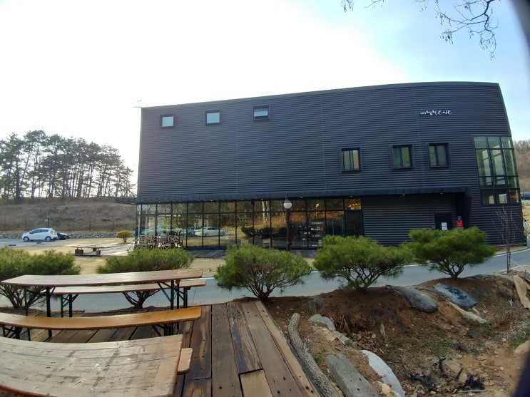 청주커피로스팅공장 특이한 분위기의 공장형 커피숍